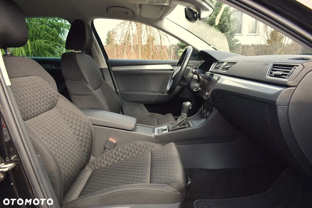 Skoda Superb 2.0 TDI SCR Style DSG - 9