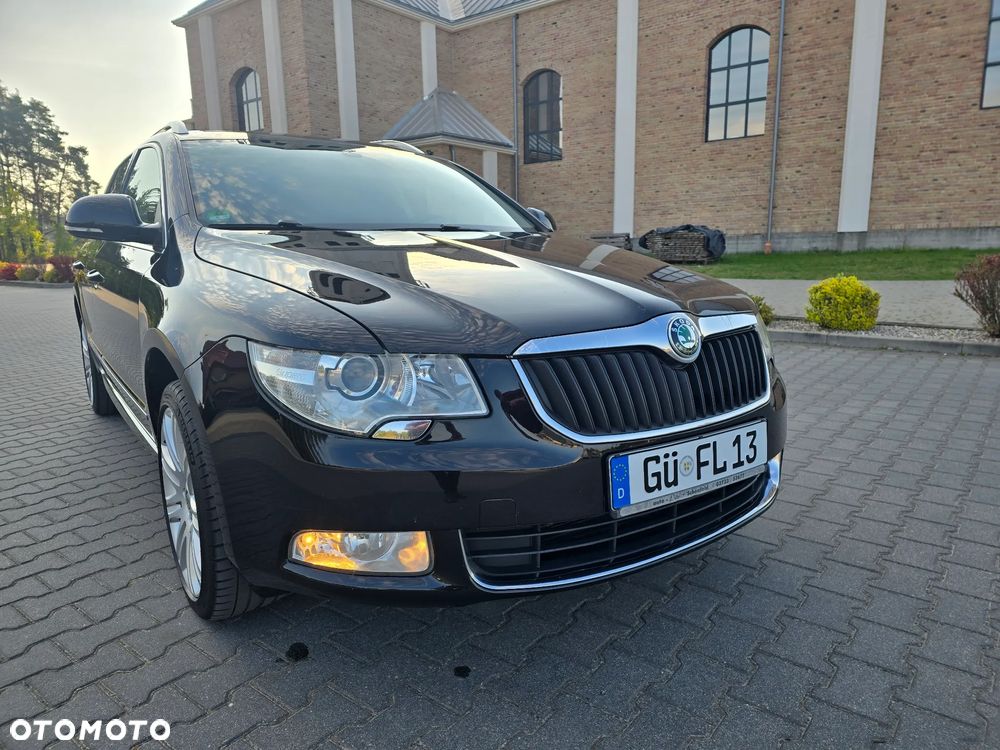 Skoda Superb 2.0 TDI 4x4 Exclusive - 8