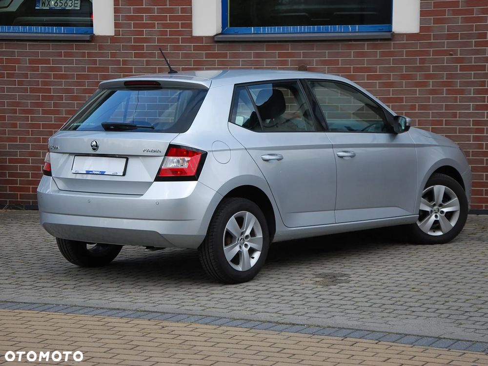 Skoda Fabia - 4