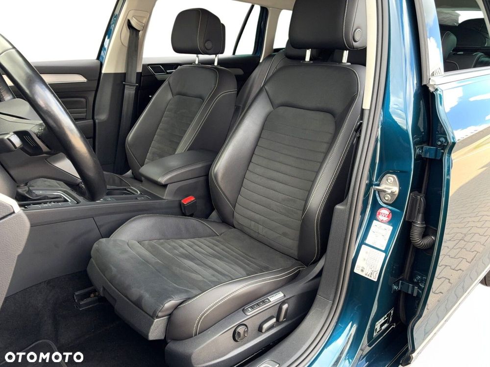 Volkswagen Passat - 10