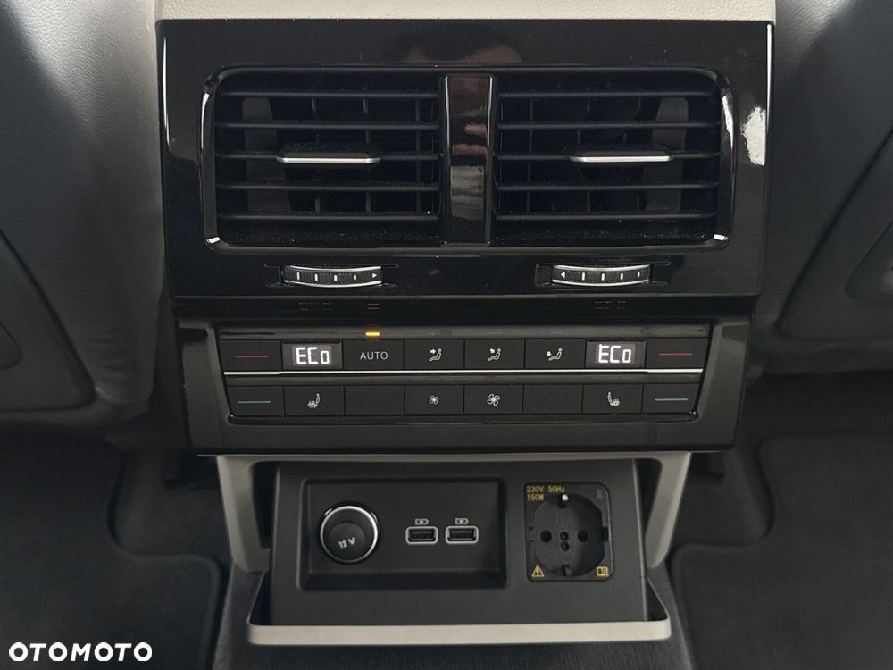Volkswagen Touareg 3.0 V6 TDI SCR 4Mot - 34