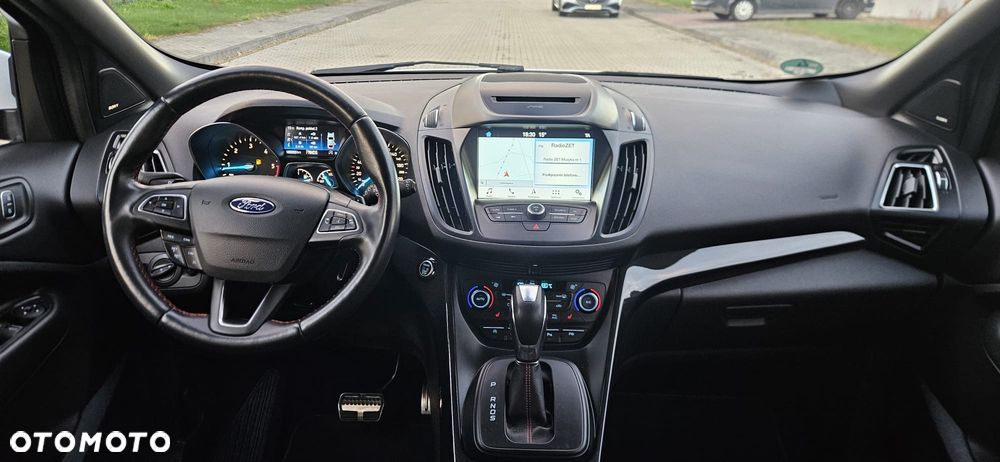Ford Kuga 2.0 TDCi 4x4 ST-Line - 22