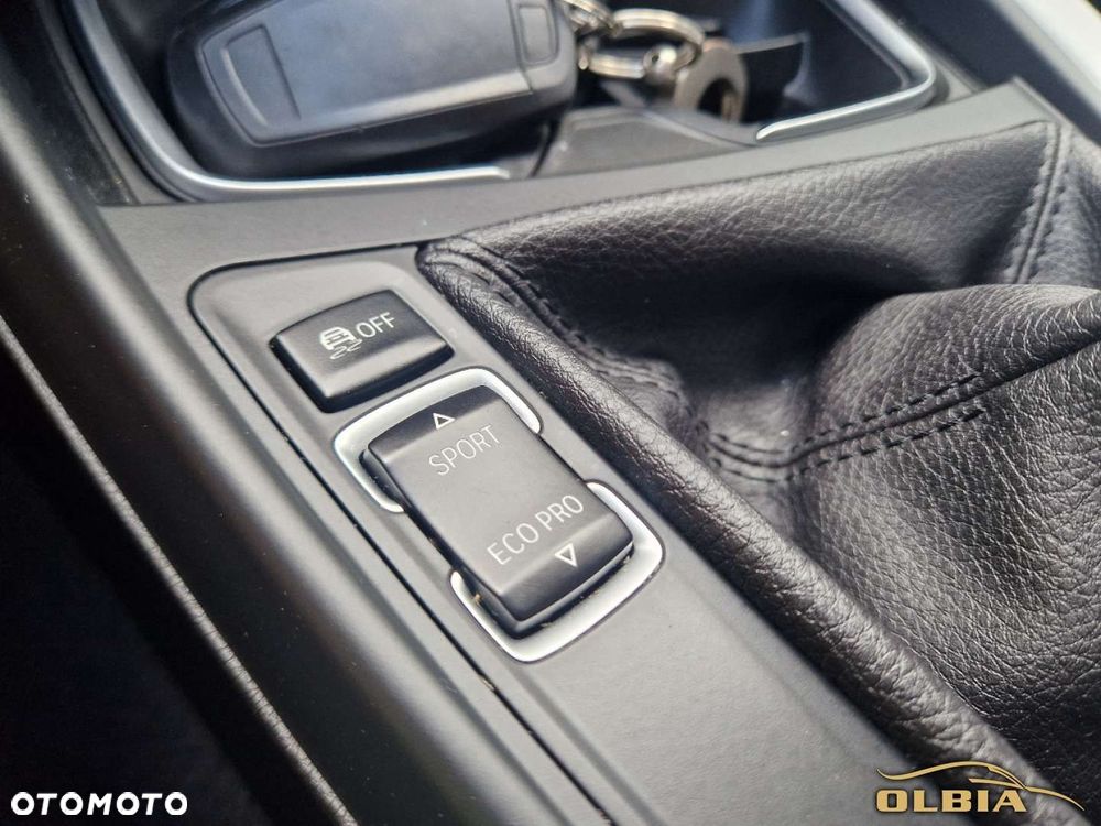 BMW Seria 1 114i - 30