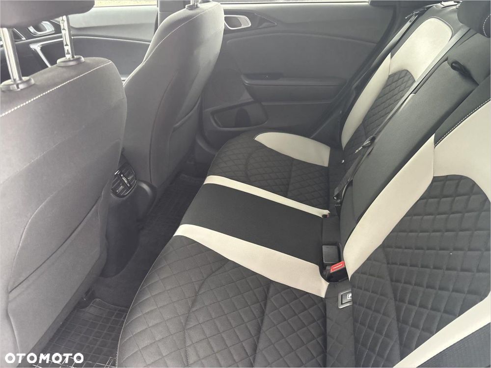 Kia ProCeed 1.5 T-GDI GT Line DCT - 15