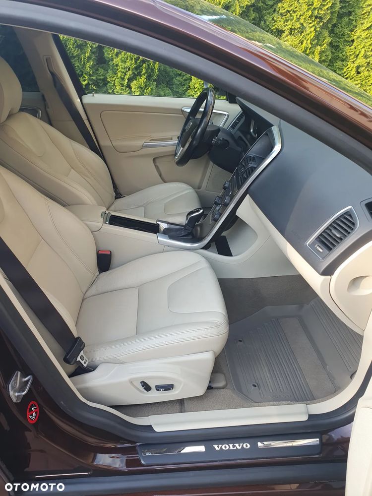 Volvo XC 60 3.2 AWD Summum - 13