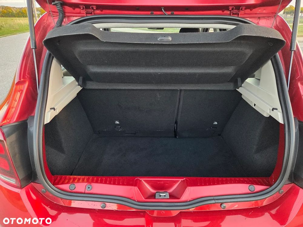 Dacia Sandero 1.0 TCe Laureate S&S - 17