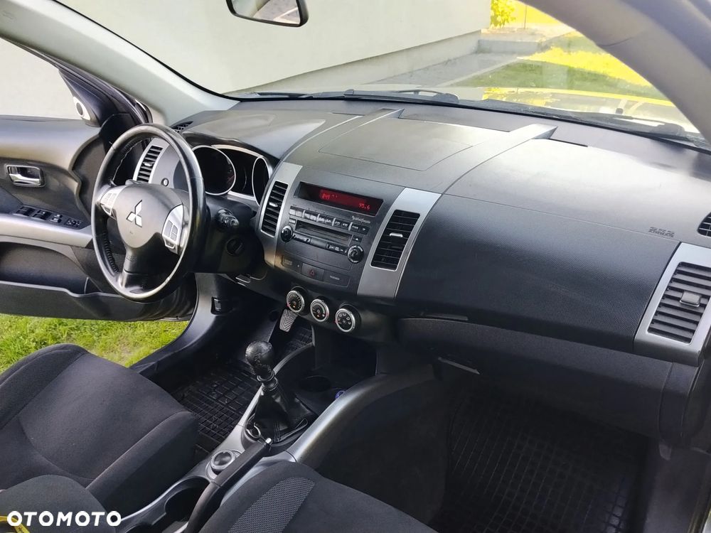 Mitsubishi Outlander 2.2 DID Instyle - 20