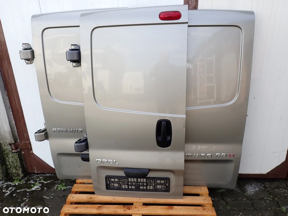 Trafic 2 VivaroA Primastar Tylne Drzwi - 1