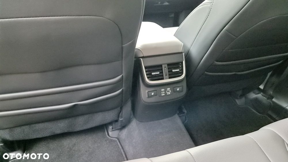 Subaru Outback 2.5i Lineartronic Platinum - 23