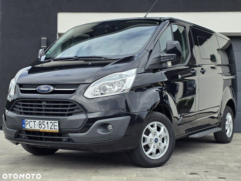 Ford Tourneo Custom - 1