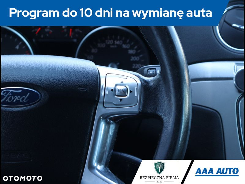 Ford S-Max - 19