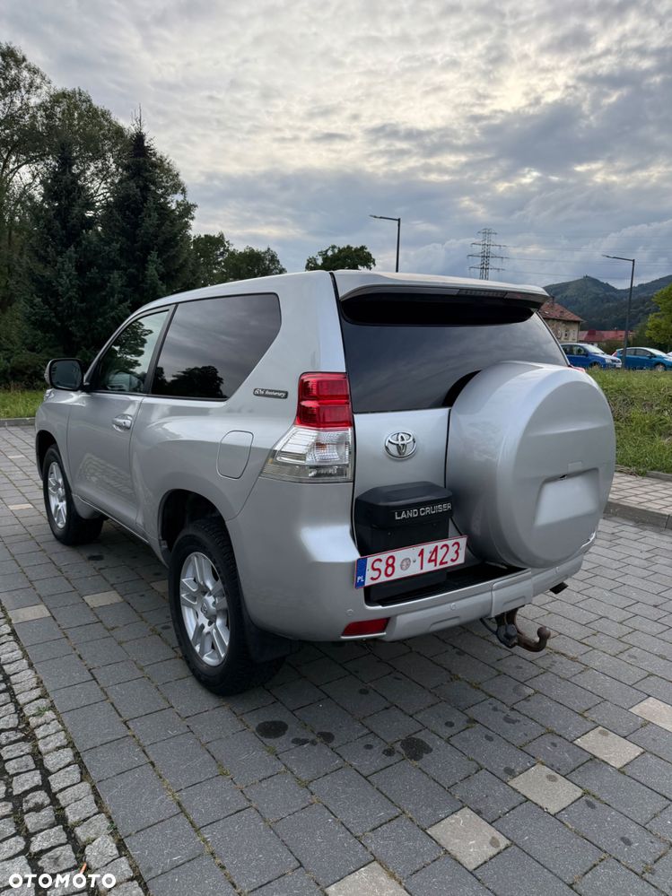 Toyota Land Cruiser - 4