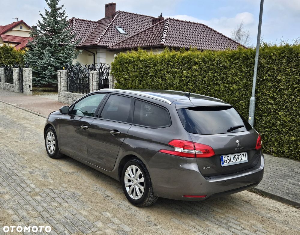 Peugeot 308 1.6 BlueHDi Allure S&S - 11