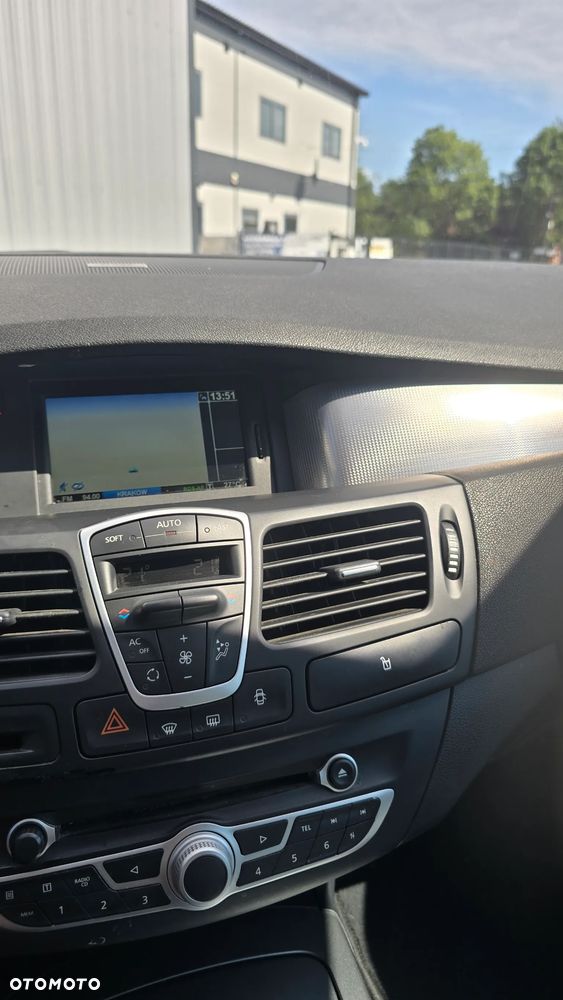Renault Laguna dCi 175 FAP GT - 17