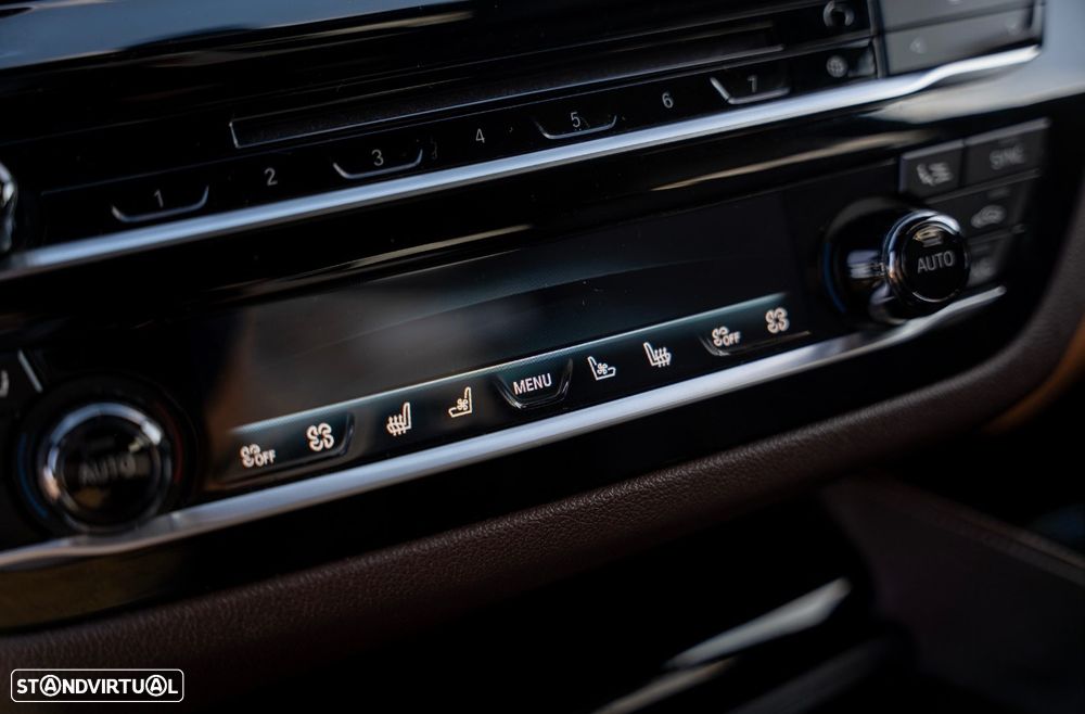 BMW M550d xDrive Auto - 9