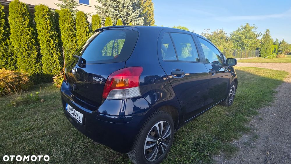 Toyota Yaris - 6