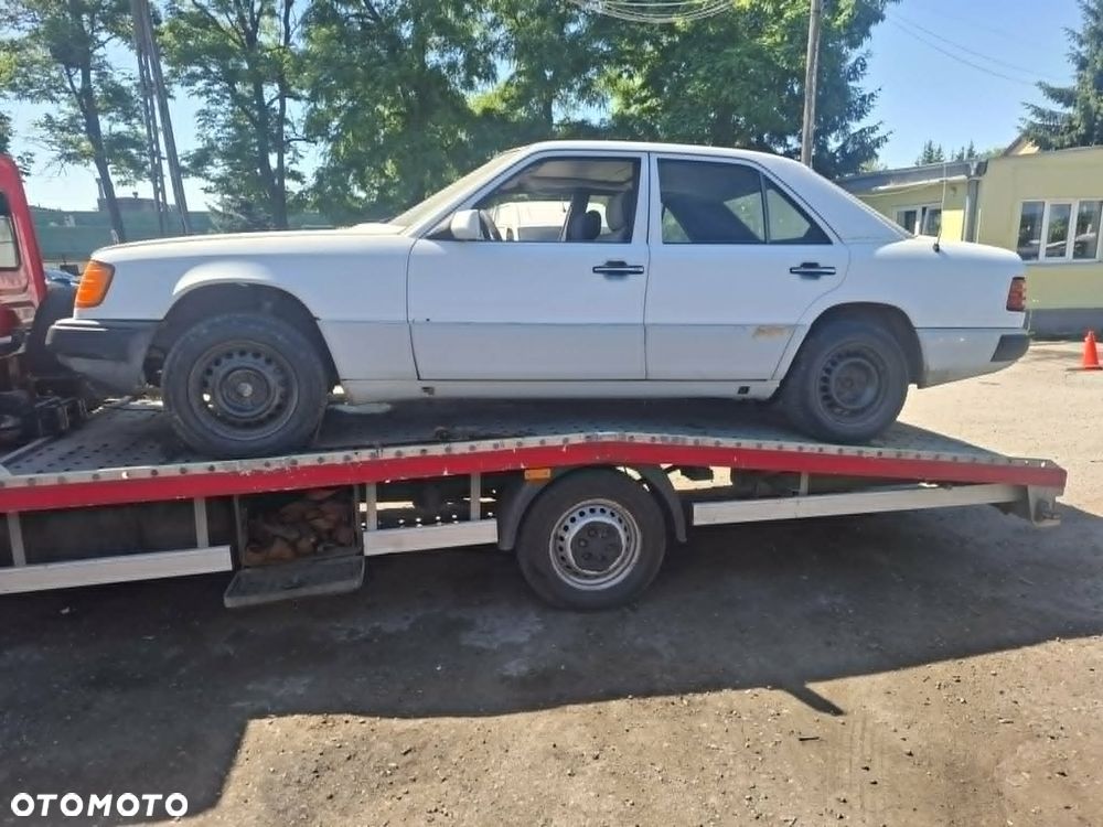 Mercedes 124 - 2