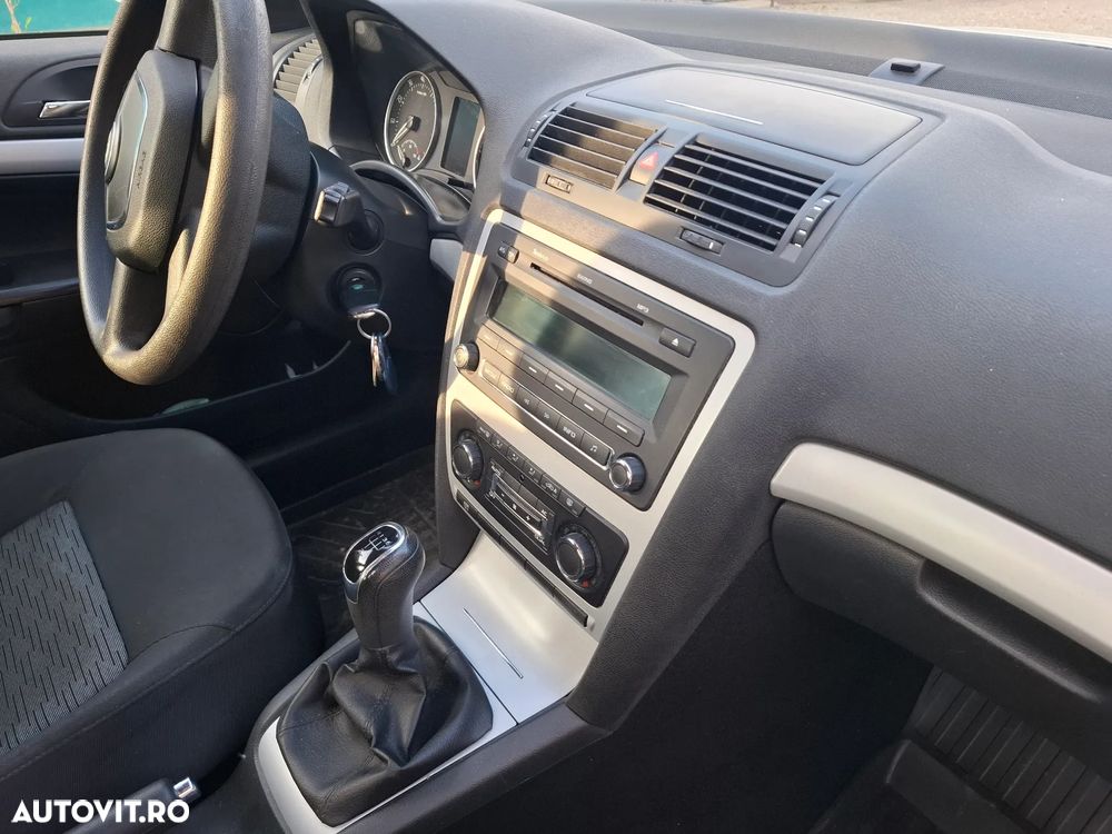 Skoda Octavia 1.6 Active - 4