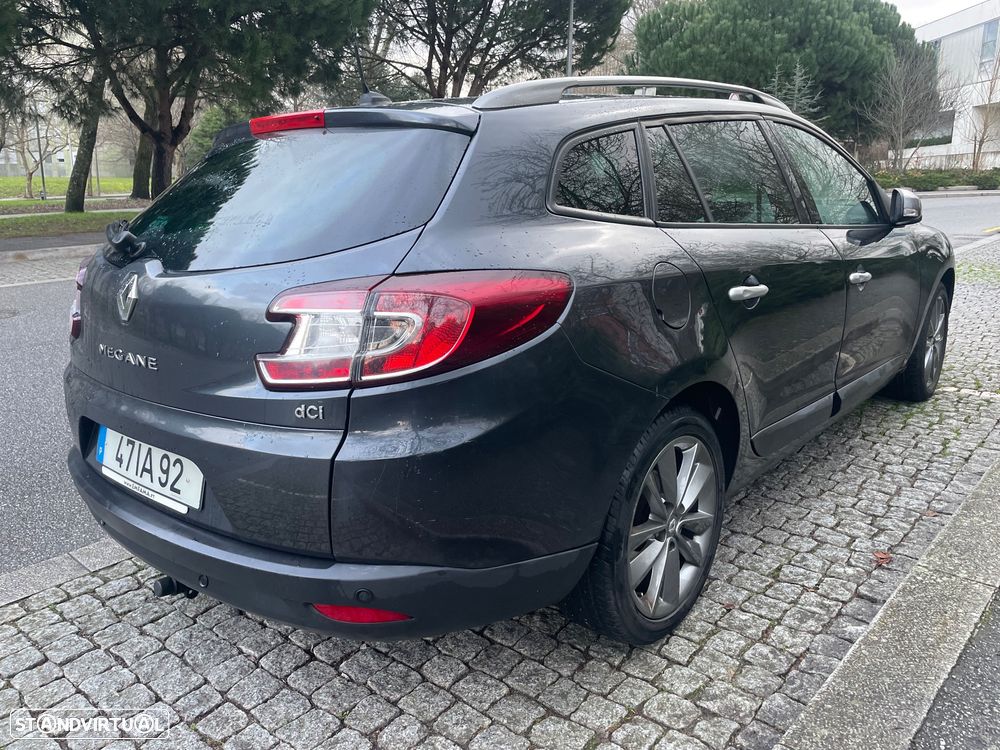 Renault Mégane Sport Tourer - 14