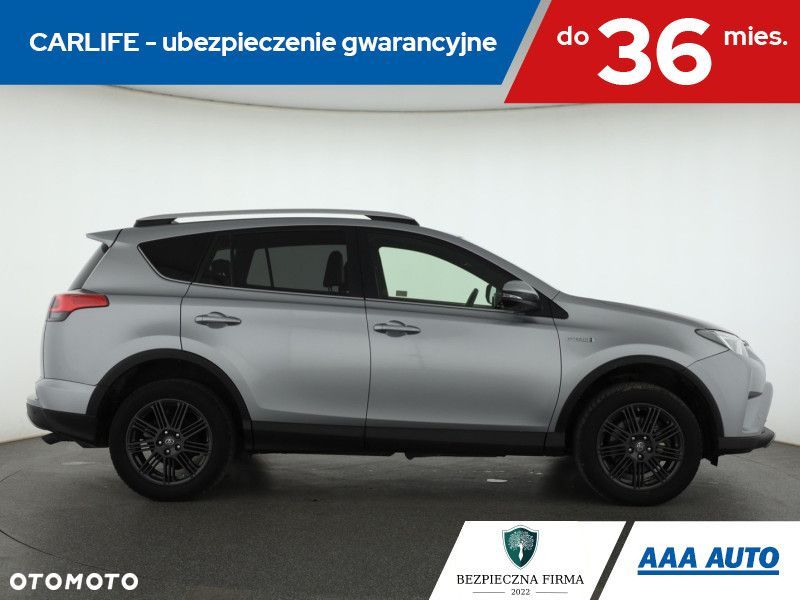 Toyota RAV4 - 8