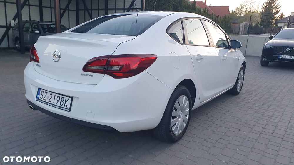 Opel Astra 1.4 T Energy EU6 - 14
