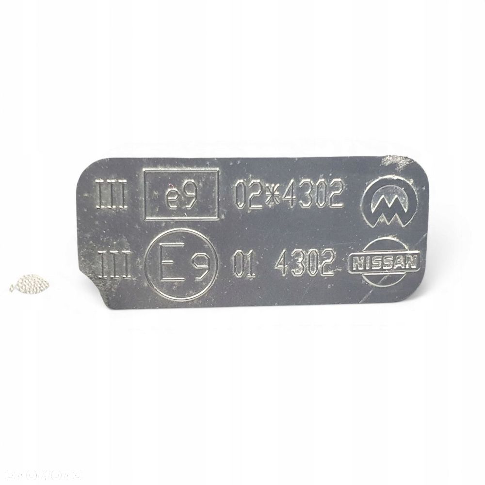 PRAWE LUSTERKO KIEROWCY Nissan Navara D40 Pathfinder R51 5 Pin Europa - 5