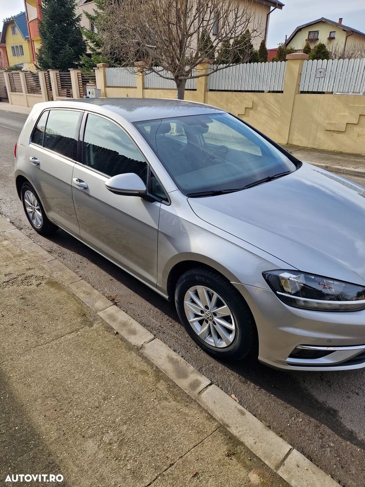 Volkswagen Golf - 3