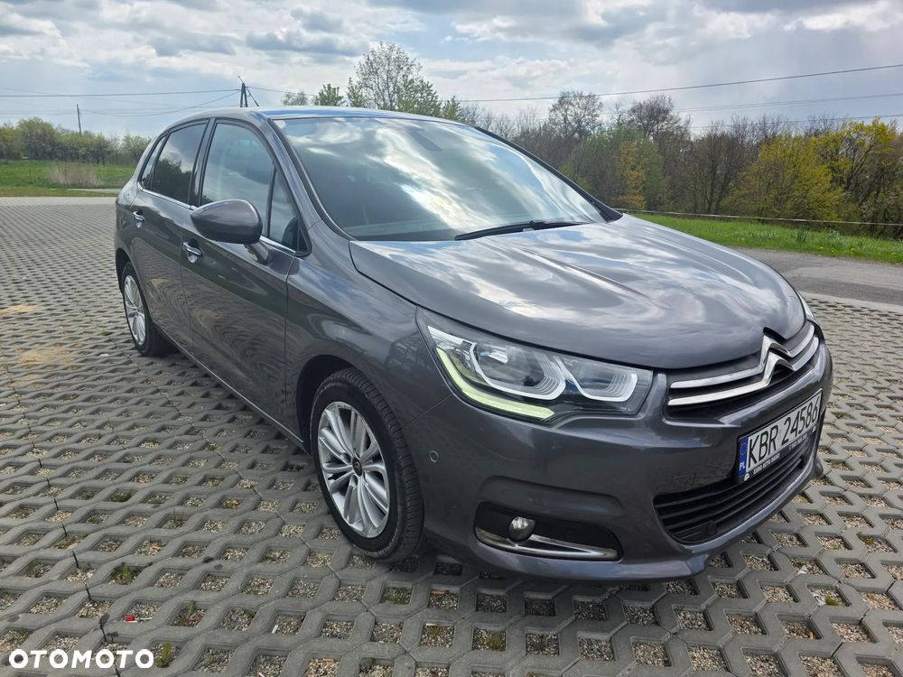 Citroën C4 e-HDi 115 ETG6 Exclusive - 3