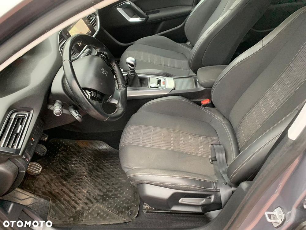 Peugeot 308 1.2 PureTech GPF Active Pack Business S&S - 15