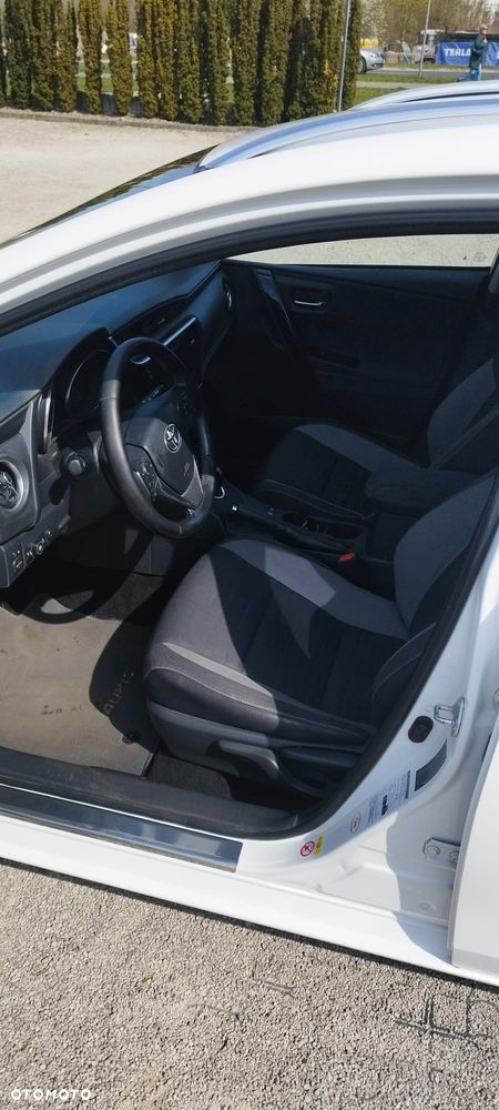 Toyota Auris - 21