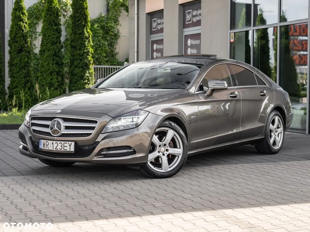Mercedes-Benz CLS - 6