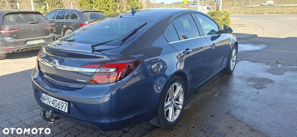 Opel Insignia 1.6 T Cosmo S&S - 4