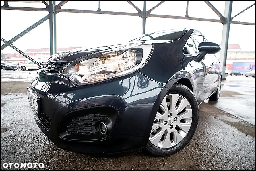Kia Rio 1.2 Dream Team Edition - 4