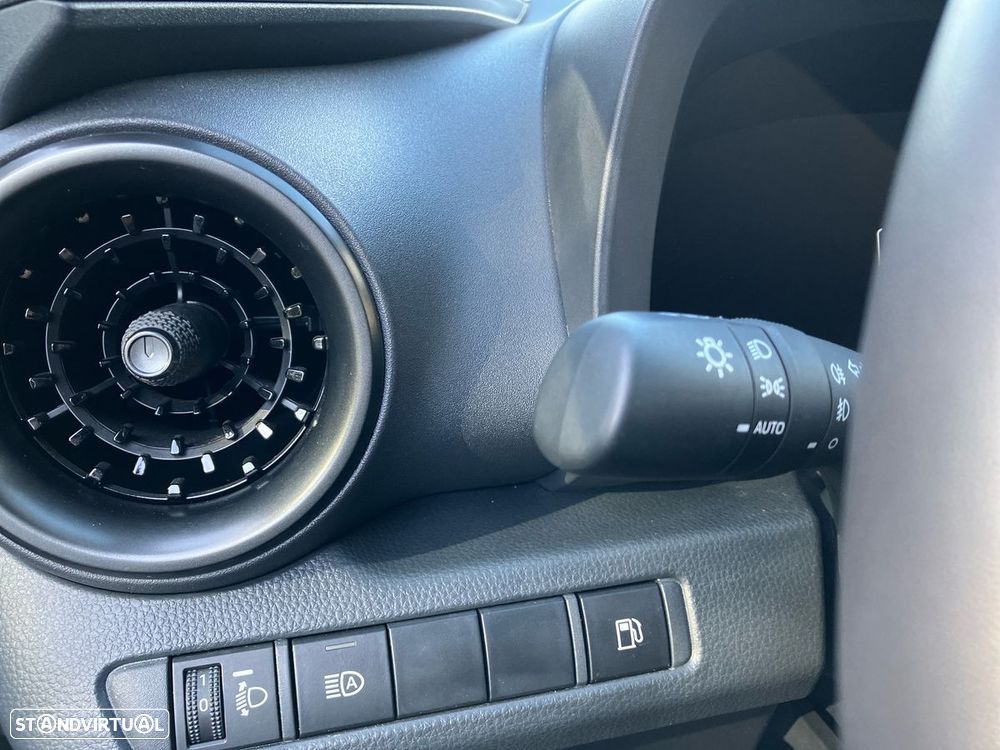 Toyota C-HR 1.8 Hybrid Square Collection - 30