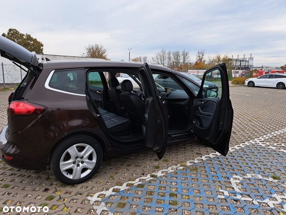 Opel Zafira 2.0 CDTI Cosmo - 11