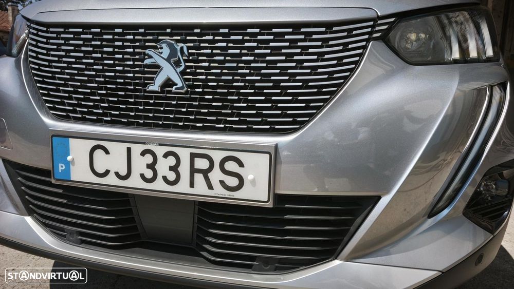 Peugeot e-2008 50 kWh GT - 8