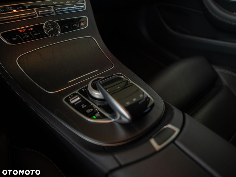 Mercedes-Benz Klasa E 200 d 9G-TRONIC Avantgarde - 31