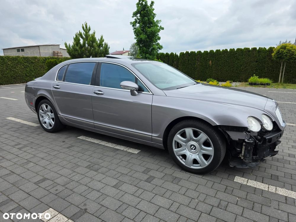 Bentley Flying Spur - 2