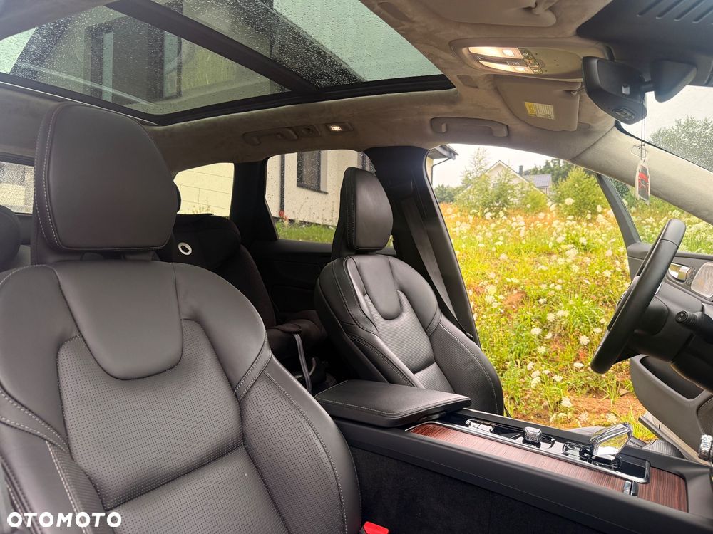 Volvo XC 60 - 21