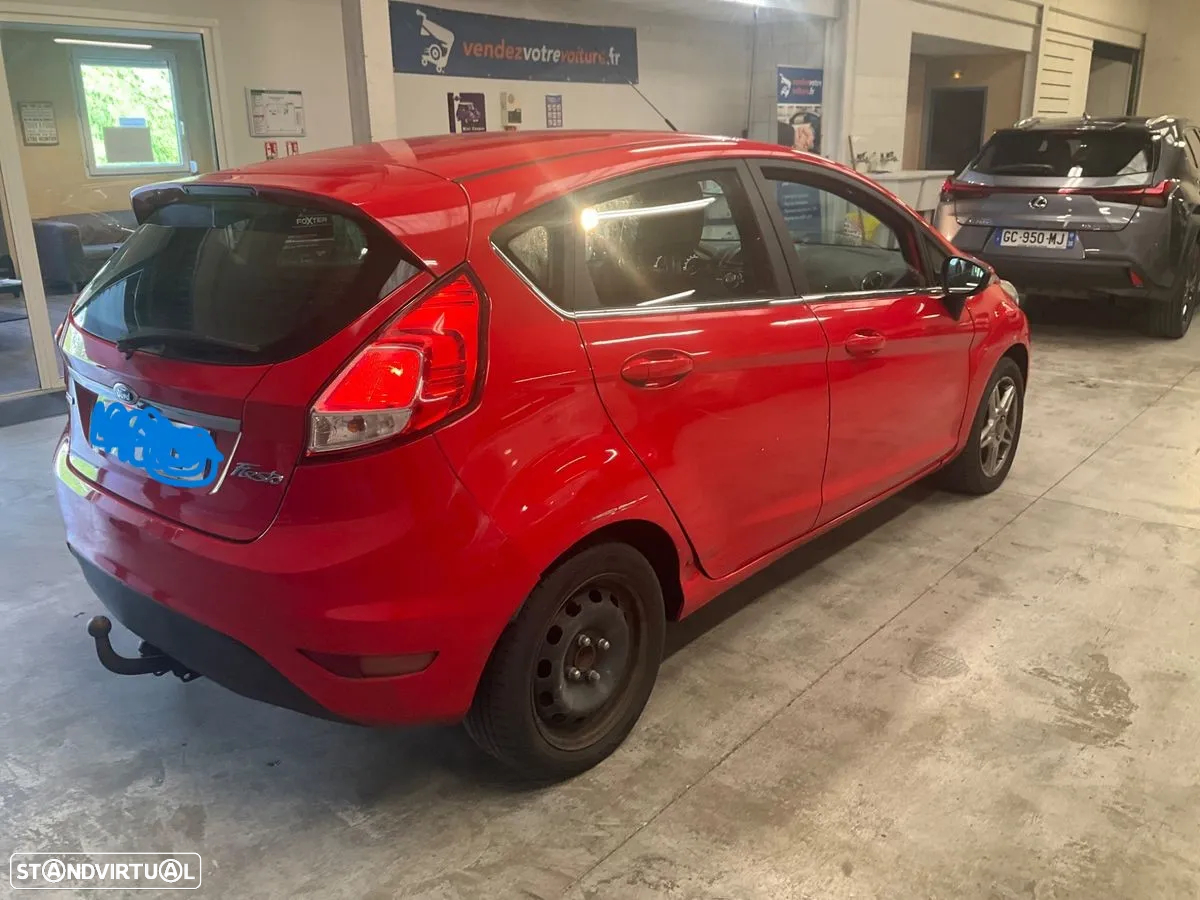 Ford Fiesta 2013 para peças - 2