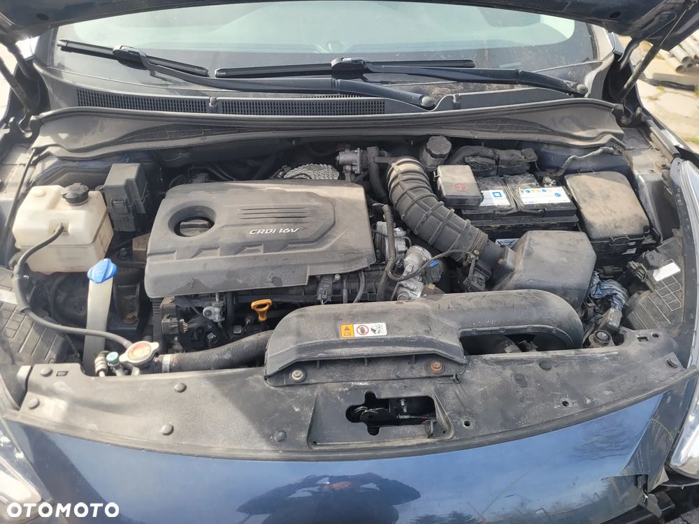 Hyundai i40 Kombi blue 1.7 CRDi DCT Premium - 13