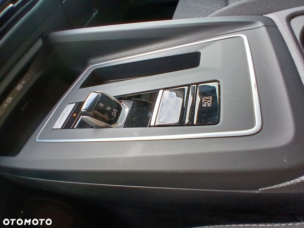 Volkswagen Golf - 13