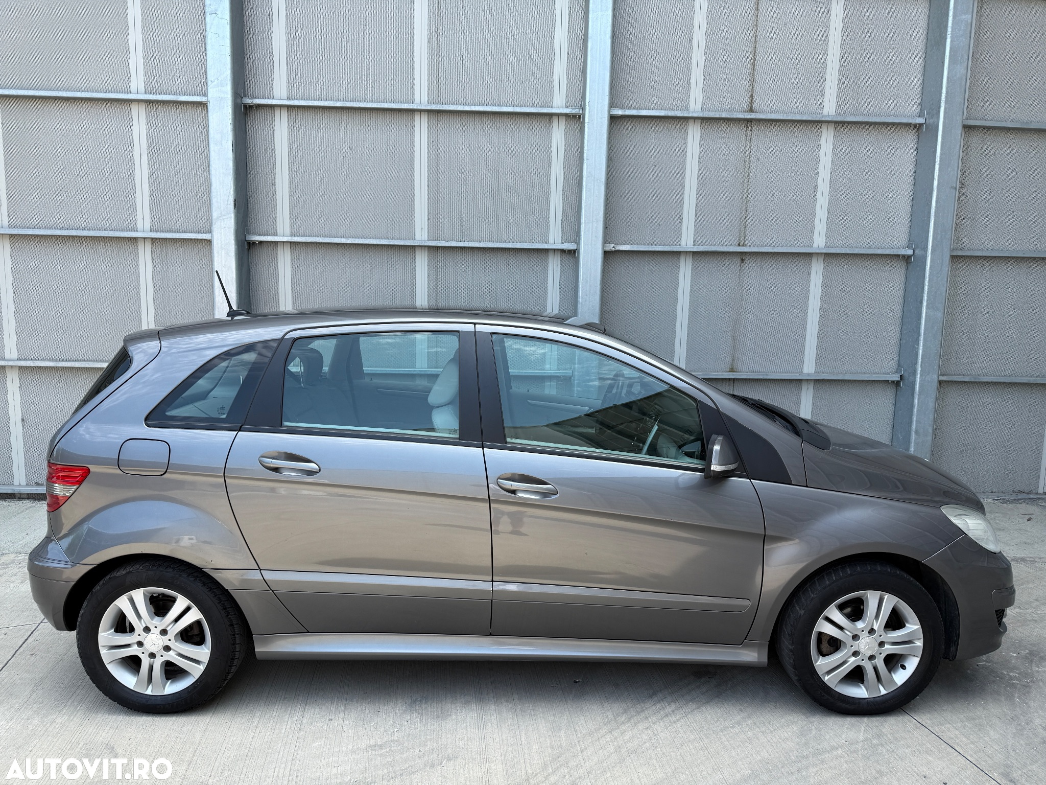Mercedes-Benz B 170 - 9