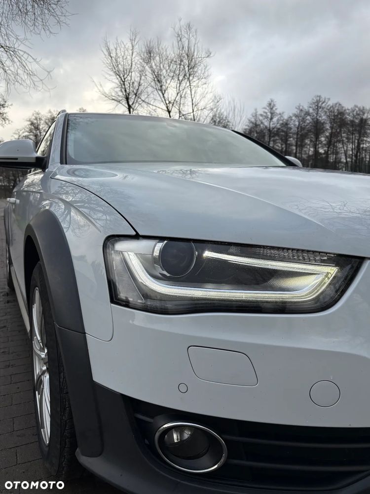 Audi A4 Allroad 2.0 TDI Quattro - 8