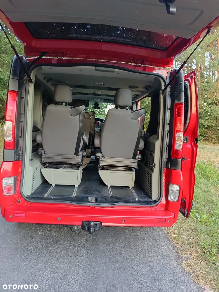 Opel Vivaro - 8