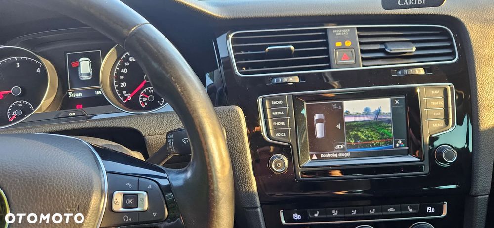 Volkswagen Golf - 20