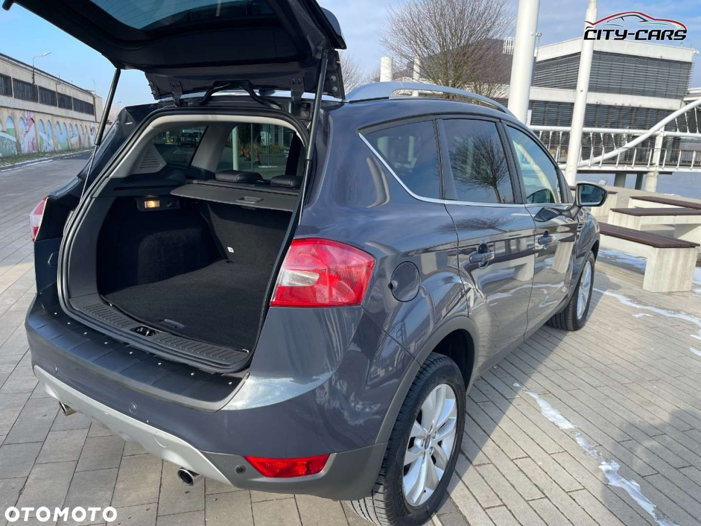Ford Kuga - 30