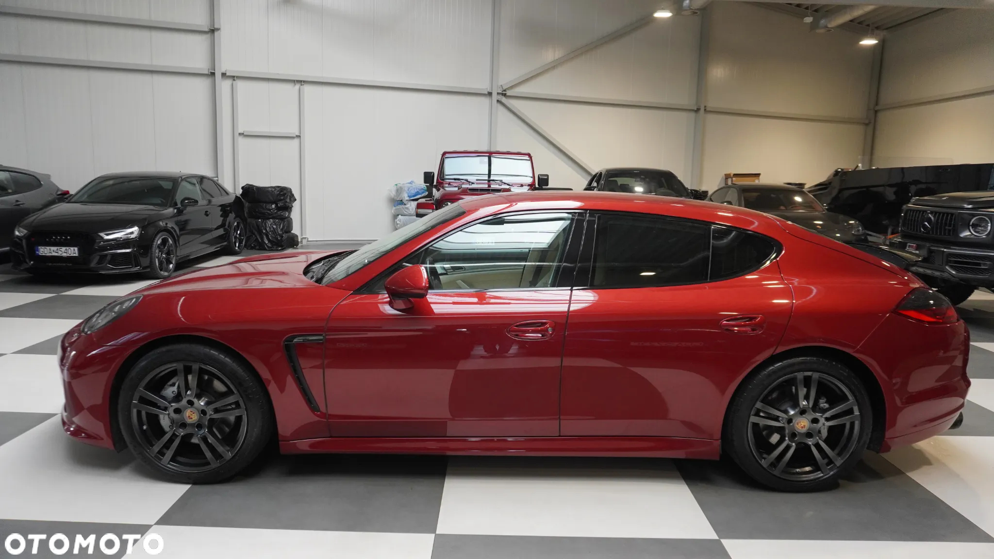 Porsche Panamera 4S - 18