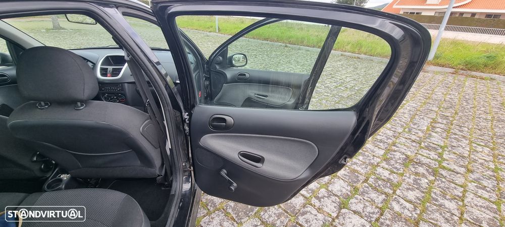 Peugeot 206+ 1.1 Urban - 8