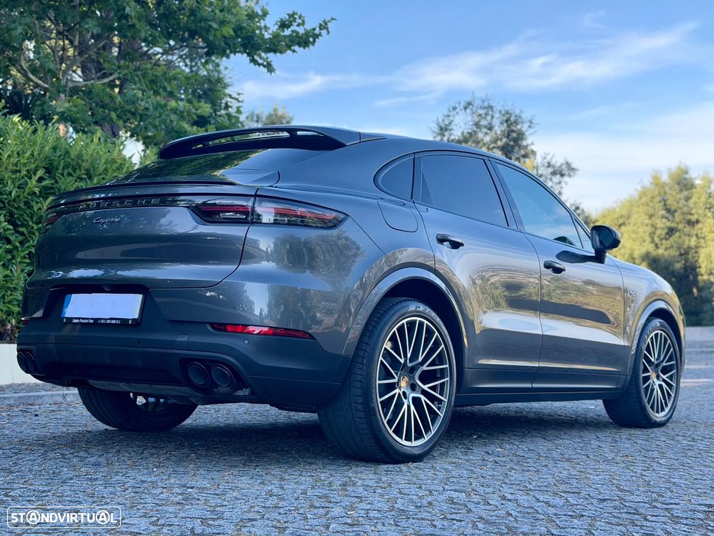 Porsche Cayenne Coupé - 12